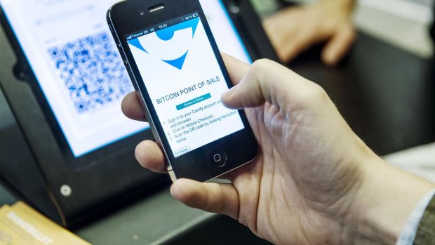 7690009-bitcoin-betaling-p-palo-takeaway-restaurant-i-pilestrde