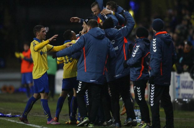 8011095-sghsfdtghsfgh