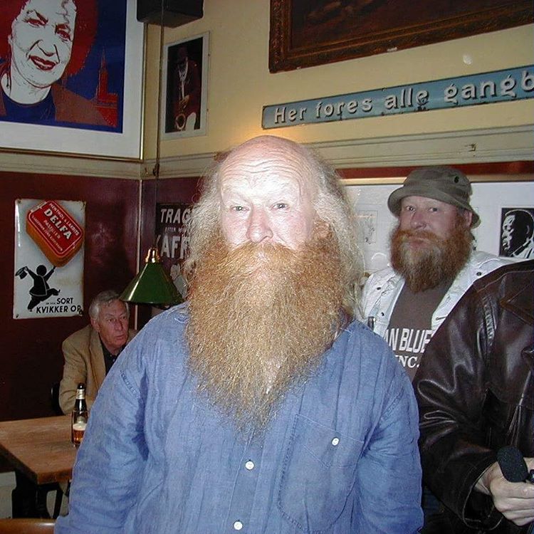 11821731_686691758097218_603446120_n