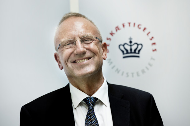 20150629-162128-2_72Mb-610x407